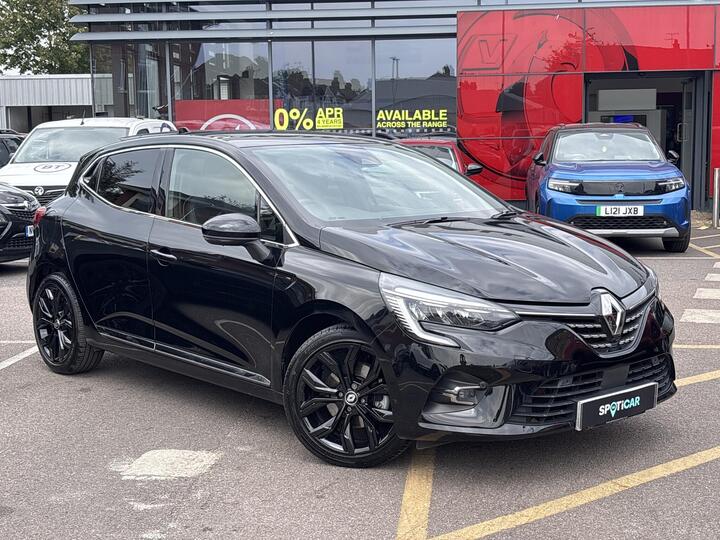 Renault Clio 1.6 E-TECH Techno Auto Euro 6 (s/s) 5dr