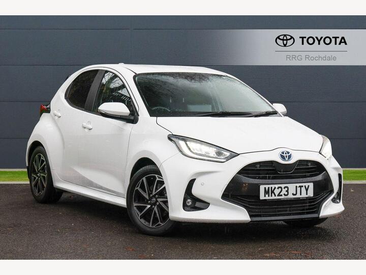 Toyota Yaris 1.5 VVT-h Design E-CVT Euro 6 (s/s) 5dr Toyota Yaris 1.5 VVT-h Design E-CVT Euro 6 (s/s) 5dr