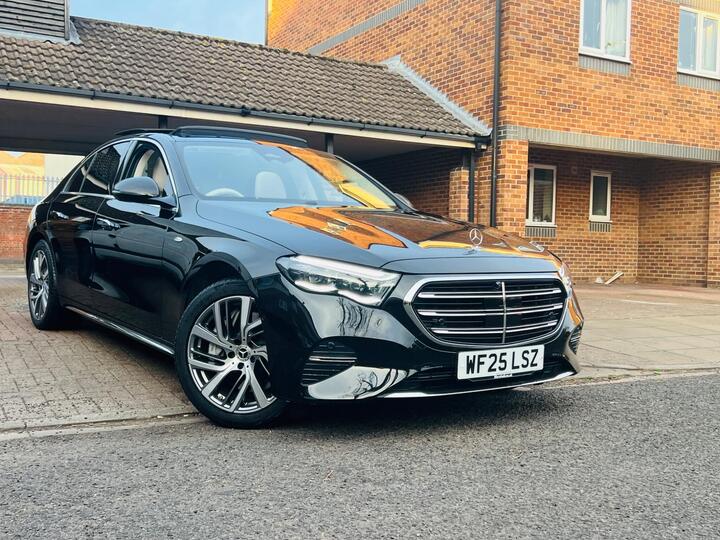 Mercedes-Benz E Class 2.0 E300e 25.4kWh Exclusive (Premium) G-Tronic Euro 6 (s/s) 4dr