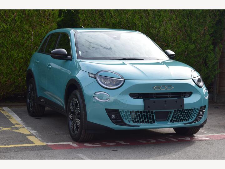 Fiat 600 Ice 1.2 MHEV E-DCT Euro 6 (s/s) 5dr