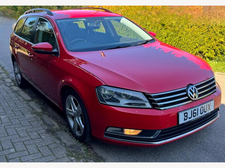 Volkswagen Passat 1.6 TDI BlueMotion Tech SE Euro 5 (s/s) 5dr Volkswagen Passat 1.6 TDI BlueMotion Tech SE Euro 5 (s/s) 5dr