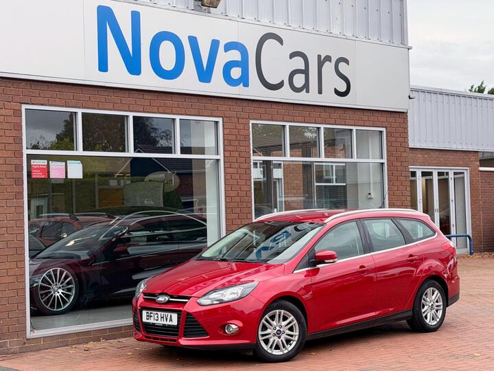 Ford Focus 1.0T EcoBoost Titanium Euro 5 (s/s) 5dr