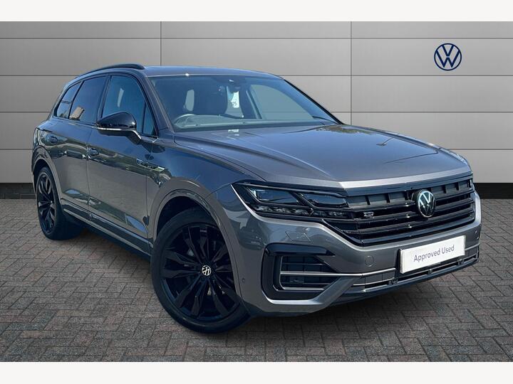 Volkswagen Touareg 3.0 TDI V6 Black Edition Tiptronic 4Motion Euro 6 (s/s) 5dr