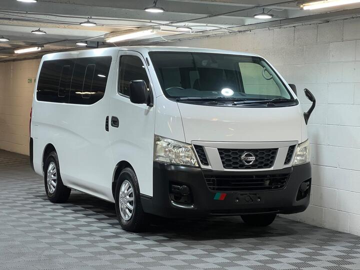 Nissan NV300 Caravan Minibus 2.5 Petrol Auto 10 Seat