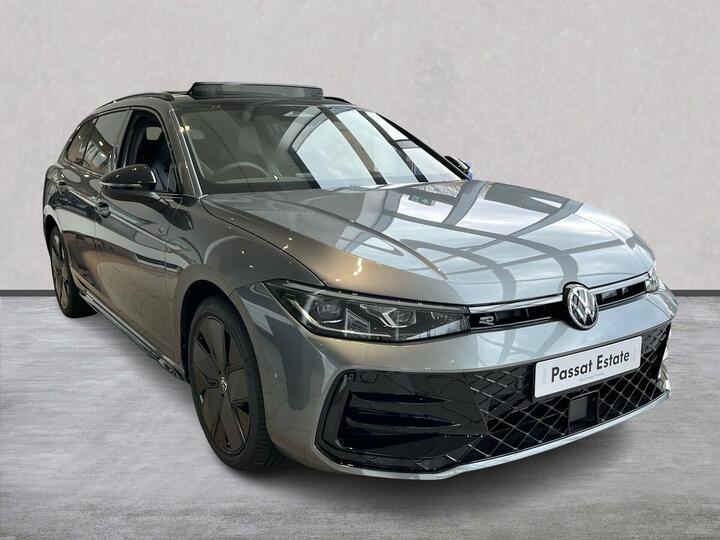 Volkswagen PASSAT 1.5 TSI EHybrid 19.7kWh Black Edition DSG Euro 6 (s/s) 5dr