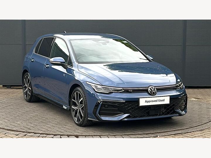 Volkswagen Golf 1.5 ETSI MHEV R-Line DSG Euro 6 (s/s) 5dr Volkswagen Golf 1.5 ETSI MHEV R-Line DSG Euro 6 (s/s) 5dr