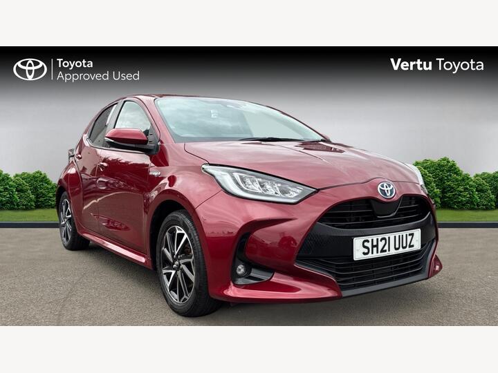 Toyota Yaris 1.5 VVT-h Design E-CVT Euro 6 (s/s) 5dr