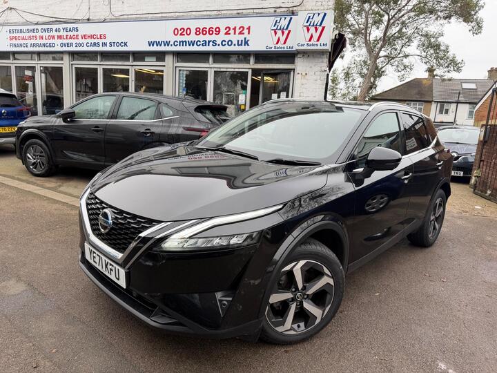 Nissan Qashqai 1.3 DIG-T MHEV N-Connecta XTRON Euro 6 (s/s) 5dr Nissan Qashqai 1.3 DIG-T MHEV N-Connecta XTRON Euro 6 (s/s) 5dr