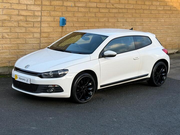 Volkswagen Scirocco 2.0 TDI BlueMotion Tech GT Euro 5 (s/s) 3dr (Leather, Nav) Volkswagen Scirocco 2.0 TDI BlueMotion Tech GT Euro 5 (s/s) 3dr (Leather, Nav)