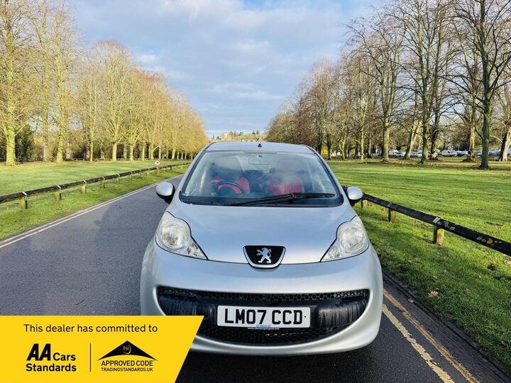 Peugeot 107 1.0 12V Urban Move Euro 4 5dr