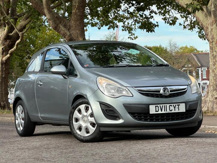 Vauxhall Corsa 1.2 16V Exclusiv Euro 5 3dr (A/C)