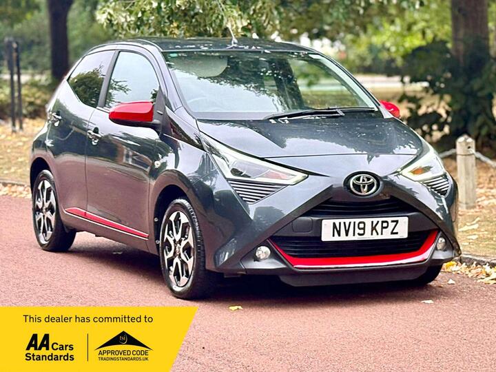Toyota AYGO 1.0 VVT-i X-trend Euro 6 5dr Toyota AYGO 1.0 VVT-i X-trend Euro 6 5dr