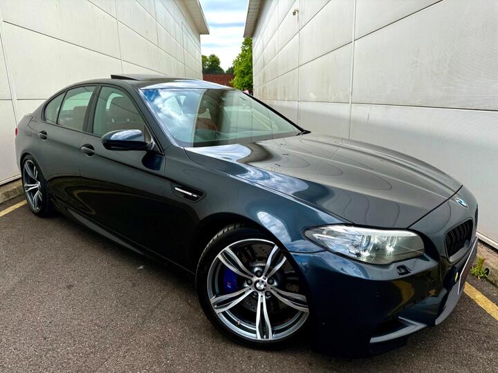 BMW M5 4.4 V8 DCT Euro 5 (s/s) 4dr