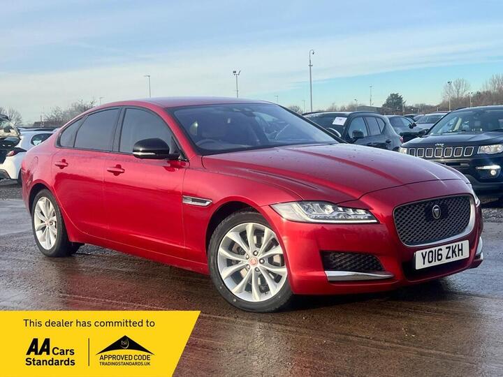 Jaguar XF 2.0d Portfolio Auto Euro 6 (s/s) 4dr