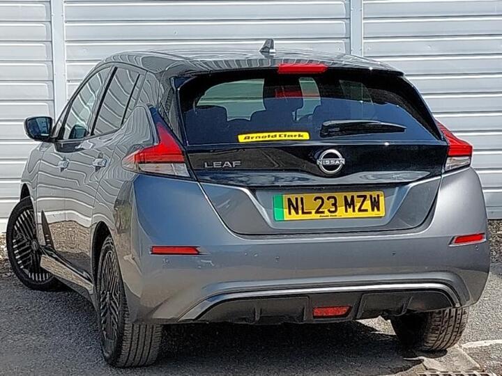 Nissan Leaf 39kWh N-Connecta Auto 5dr