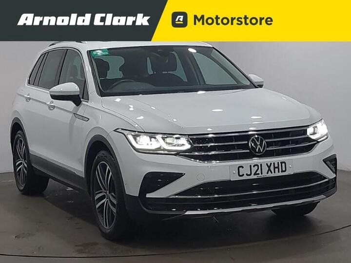 Volkswagen Tiguan 1.5 TSI Elegance DSG Euro 6 (s/s) 5dr Volkswagen Tiguan 1.5 TSI Elegance DSG Euro 6 (s/s) 5dr