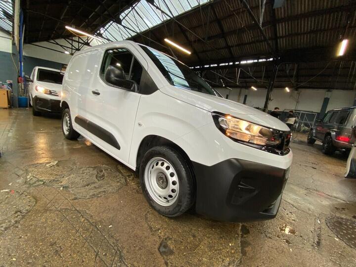 Vauxhall COMBO 1.5 Turbo D 2300 Prime Panel Van 5dr Diesel Manual SWB Euro 6 (s/s) (100 Ps) **FINANCE AVAILIABLE TODAY**