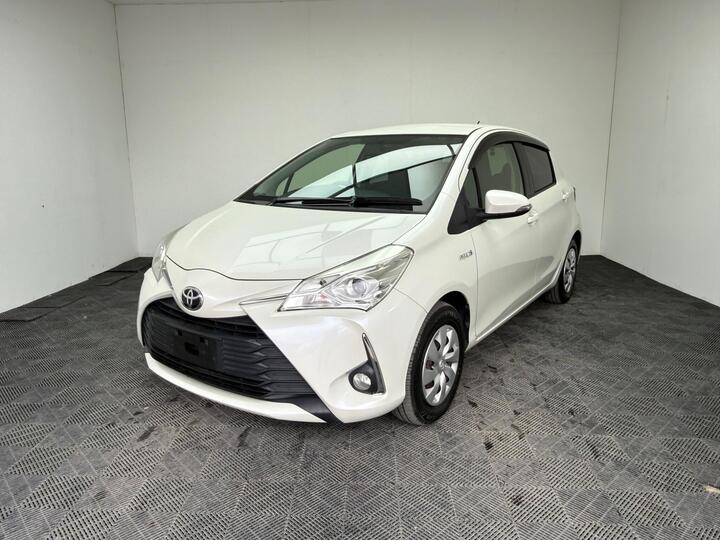 Toyota Yaris 1.5 VVT-h Icon Tech E-CVT Euro 6 (s/s)