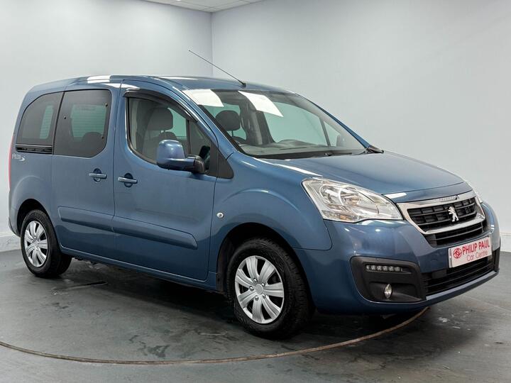Peugeot Partner Tepee 1.6 BlueHDi Allure ETG Euro 6 (s/s) 5dr Peugeot Partner Tepee 1.6 BlueHDi Allure ETG Euro 6 (s/s) 5dr