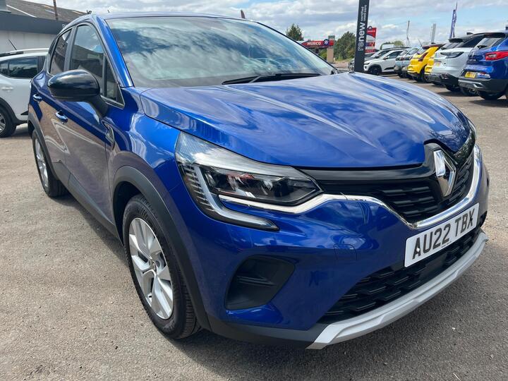 Renault Captur 1.6 E-TECH Iconic Edition Auto Euro 6 (s/s) 5dr