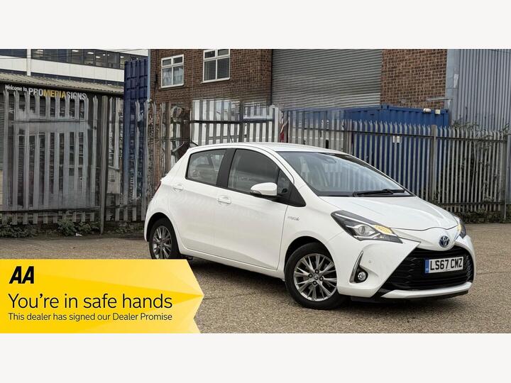 Toyota Yaris 1.5 VVT-h Icon Tech E-CVT Euro 6 (s/s) 5dr Toyota Yaris 1.5 VVT-h Icon Tech E-CVT Euro 6 (s/s) 5dr