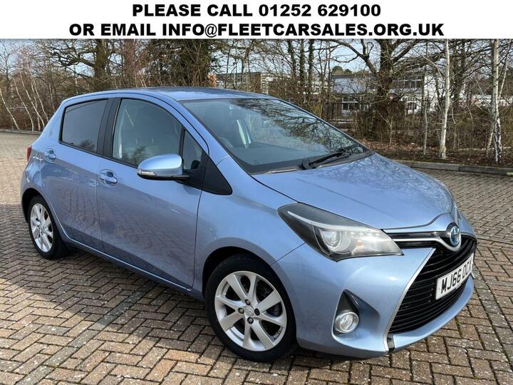 Toyota YARIS 1.5 VVT-h Excel E-CVT Euro 6 5dr (Safety Sense, 15in)