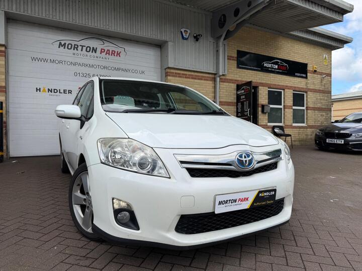 Toyota Auris 1.8 VVT-h T Spirit CVT Euro 5 (s/s) 5dr Toyota Auris 1.8 VVT-h T Spirit CVT Euro 5 (s/s) 5dr