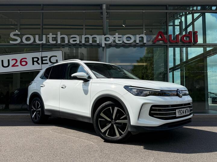 Volkswagen Tiguan 1.5 ETSI MHEV Elegance DSG Euro 6 (s/s) 5dr