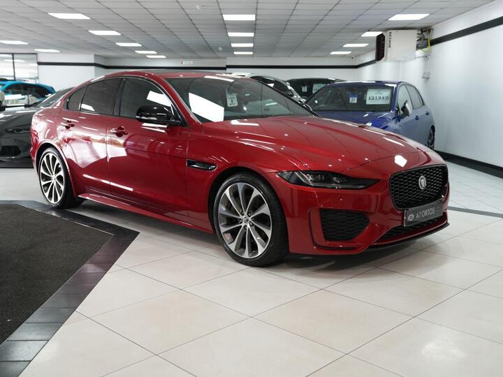 Jaguar XE 2.0 D200 MHEV R-Dynamic HSE Black Auto Euro 6 (s/s) 4dr