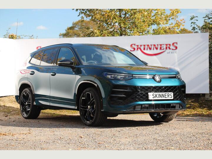 Volkswagen Tayron 1.5 ETSI MHEV R-Line DSG Euro 6 (s/s) 5dr Volkswagen Tayron 1.5 ETSI MHEV R-Line DSG Euro 6 (s/s) 5dr