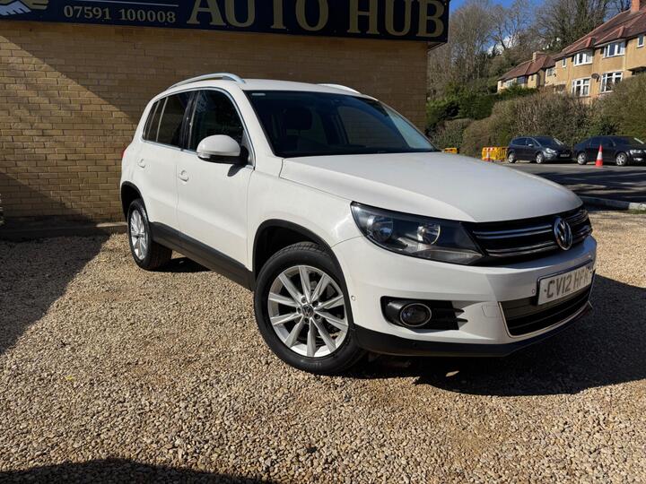 Volkswagen Tiguan 2.0 TDI BlueMotion Tech SE 2WD Euro 5 (s/s) 5dr Volkswagen Tiguan 2.0 TDI BlueMotion Tech SE 2WD Euro 5 (s/s) 5dr