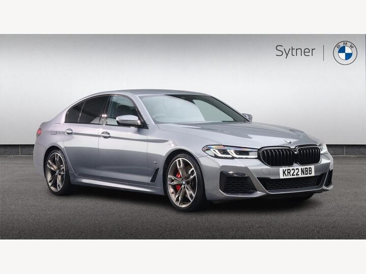 BMW 5 Series 4.4 M550i V8 Steptronic XDrive Euro 6 (s/s) 4dr BMW 5 Series 4.4 M550i V8 Steptronic XDrive Euro 6 (s/s) 4dr