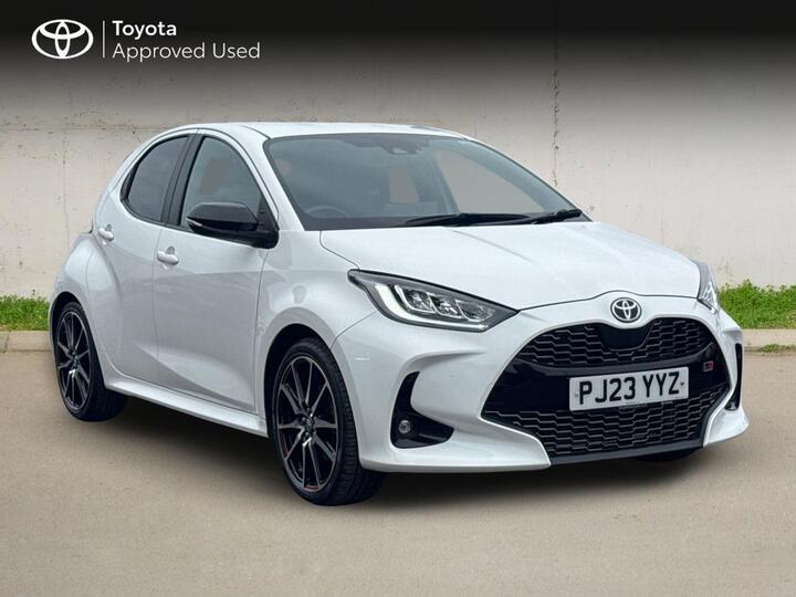 Toyota Yaris 1.5 VVT-h GR SPORT E-CVT Euro 6 (s/s) 5dr