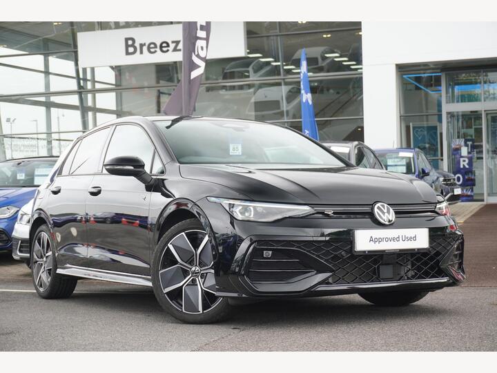Volkswagen GOLF 1.5 TSI Black Edition Euro 6 (s/s) 5dr Volkswagen GOLF 1.5 TSI Black Edition Euro 6 (s/s) 5dr