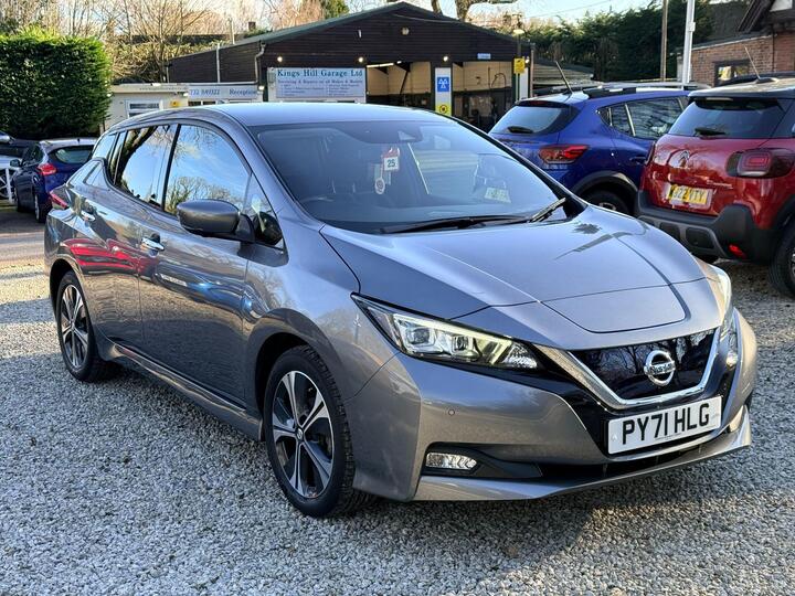 Nissan Leaf 40kWh Tekna Auto 5dr Nissan Leaf 40kWh Tekna Auto 5dr