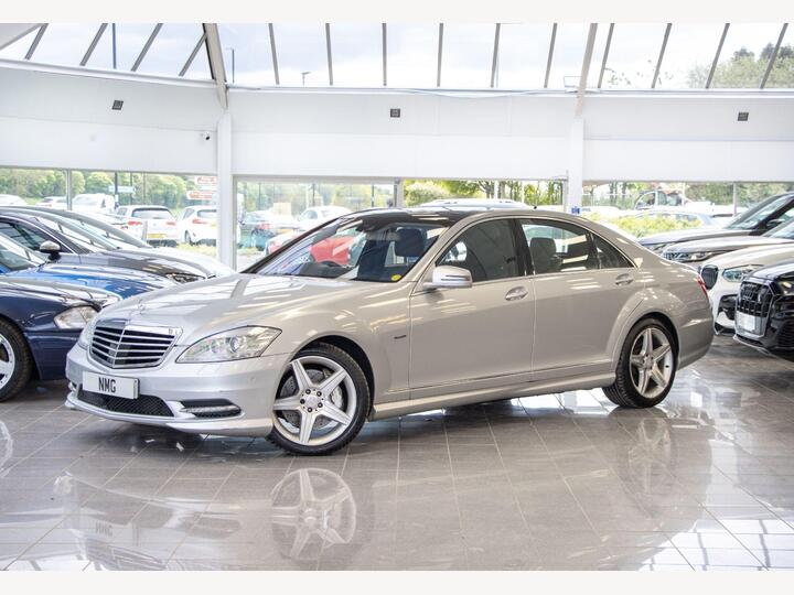 Mercedes-Benz S-CLASS 4.7 S500L V8 BlueEfficiency G-Tronic+ Euro 5 (s/s) 4dr Mercedes-Benz S-CLASS 4.7 S500L V8 BlueEfficiency G-Tronic+ Euro 5 (s/s) 4dr