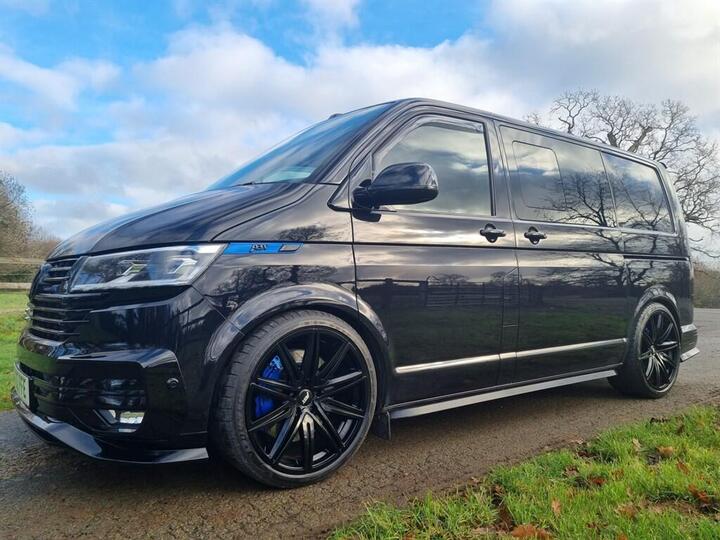Volkswagen Transporter 2.0 BiTDI T32 Highline Kombi DSG 4Motion SWB Euro 6 (s/s) 5dr Volkswagen Transporter 2.0 BiTDI T32 Highline Kombi DSG 4Motion SWB Euro 6 (s/s) 5dr