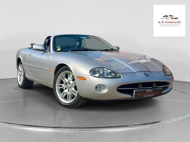 Jaguar XK8 4.0 2dr