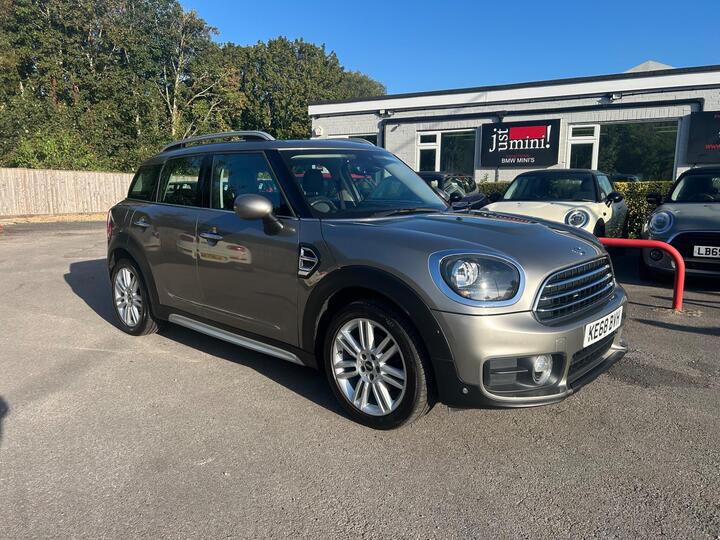 MINI Countryman 1.5 Cooper Exclusive Euro 6 (s/s) 5dr