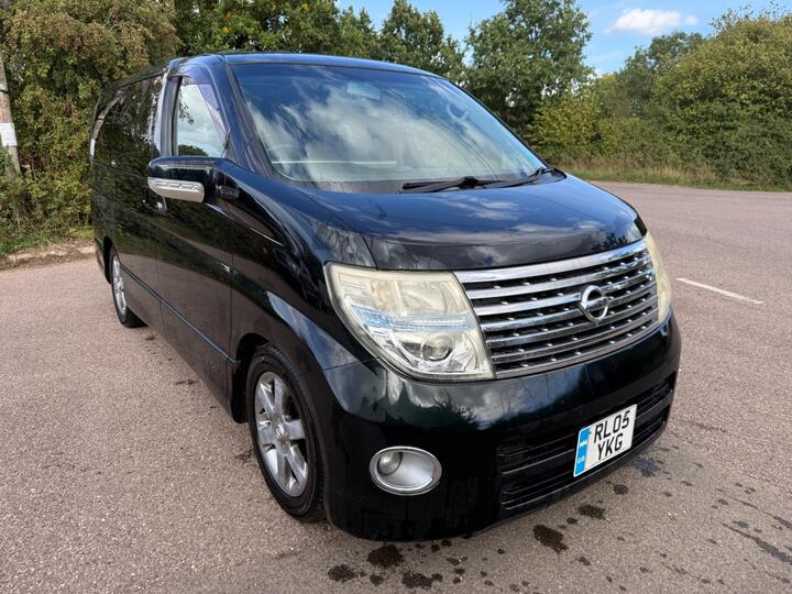 Nissan Elgrand 3.5 V6 Auto