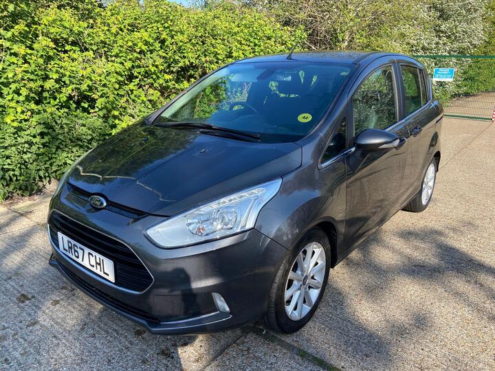 Ford B-Max 1.0T EcoBoost Titanium Navigator Euro 6 5dr