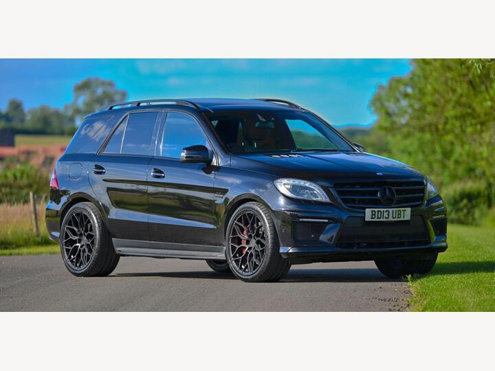 Mercedes-Benz M Class 5.5 ML63 V8 AMG G-Tronic 4WD Euro 5 (s/s) 5dr