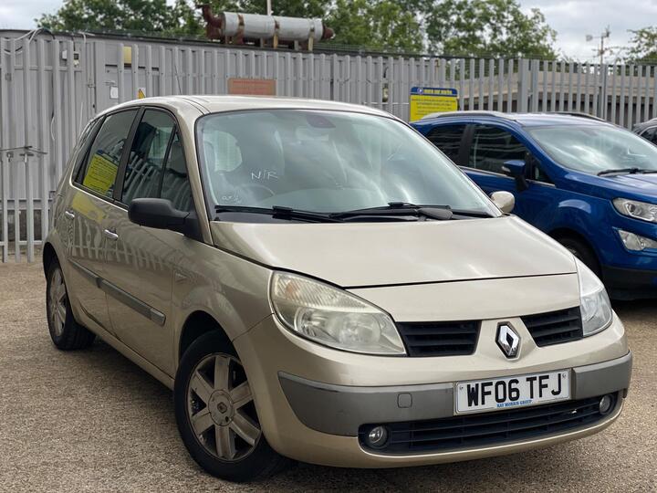 Renault Scenic 1.6 VVT Dynamique 5dr