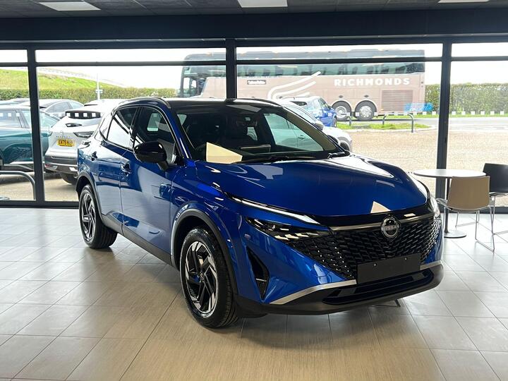 Nissan Qashqai 1.3 DIG-T MHEV N-Connecta Euro 6 (s/s) 5dr