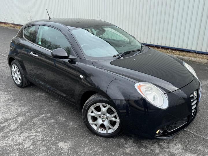 Alfa Romeo MiTo 1.4 16V Lusso Euro 5 3dr Alfa Romeo MiTo 1.4 16V Lusso Euro 5 3dr