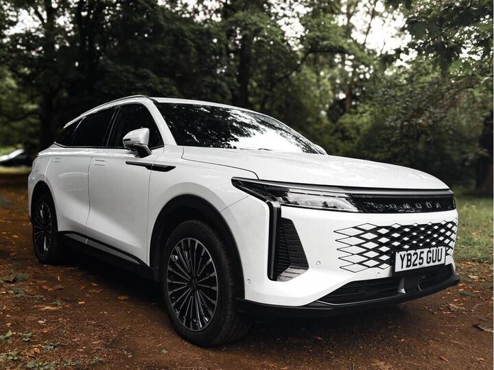 Omoda 9 1.5T SHS 34.46kWh Noble DHT3 4WD Euro 6 (s/s) 5dr