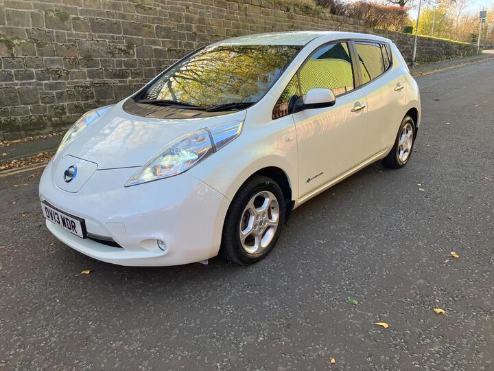 Nissan Leaf 24kWh Auto 5dr Nissan Leaf 24kWh Auto 5dr