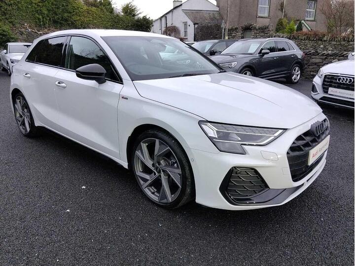 Audi A3 Sportback 1.5 TFSI Black Edition Sportback S Tronic Euro 6 (s/s) 5dr