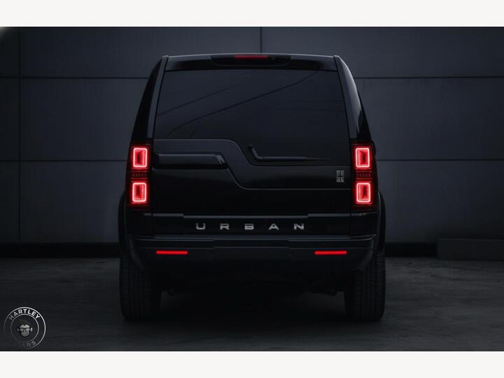 Land Rover Discovery 4 3.0 SD V6 Landmark Auto 4WD Euro 6 (s/s) 5dr Land Rover Discovery 4 3.0 SD V6 Landmark Auto 4WD Euro 6 (s/s) 5dr