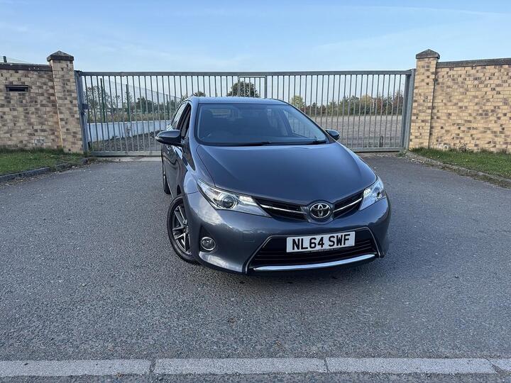 Toyota Auris 1.6 V-Matic Icon Plus Euro 5 5dr Toyota Auris 1.6 V-Matic Icon Plus Euro 5 5dr